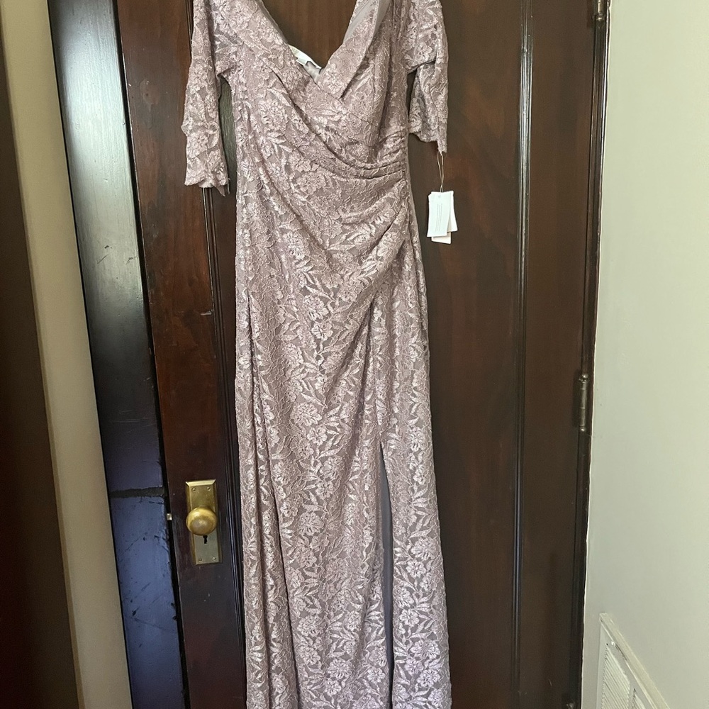 NWT Oleg Cassini Off-Shoulder Elegant V Neck Ruched Lace Dress Gown Wedding MOTB - Picture 4 of 14